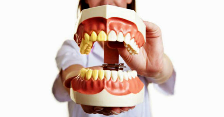 How To Clean Your Teeth and Gums at Home
