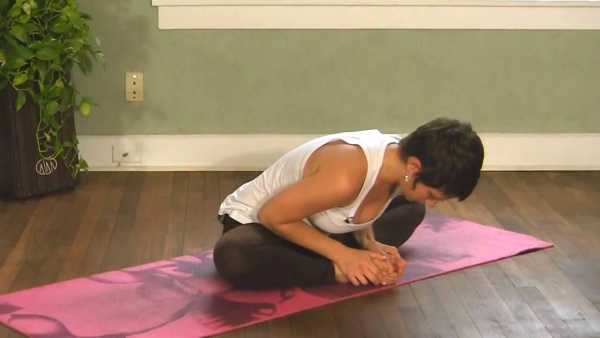 Yoga Stretches For Sciatic Nerve Pain Featured