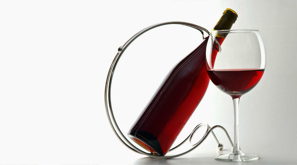Drinking Wine at Bedtime Can Help You Lose Weight Featured 1