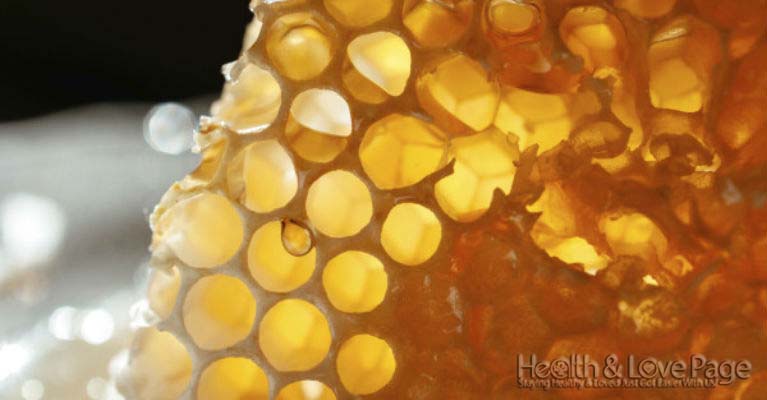 The Amazing Health Benefits of Local, Raw Honey
